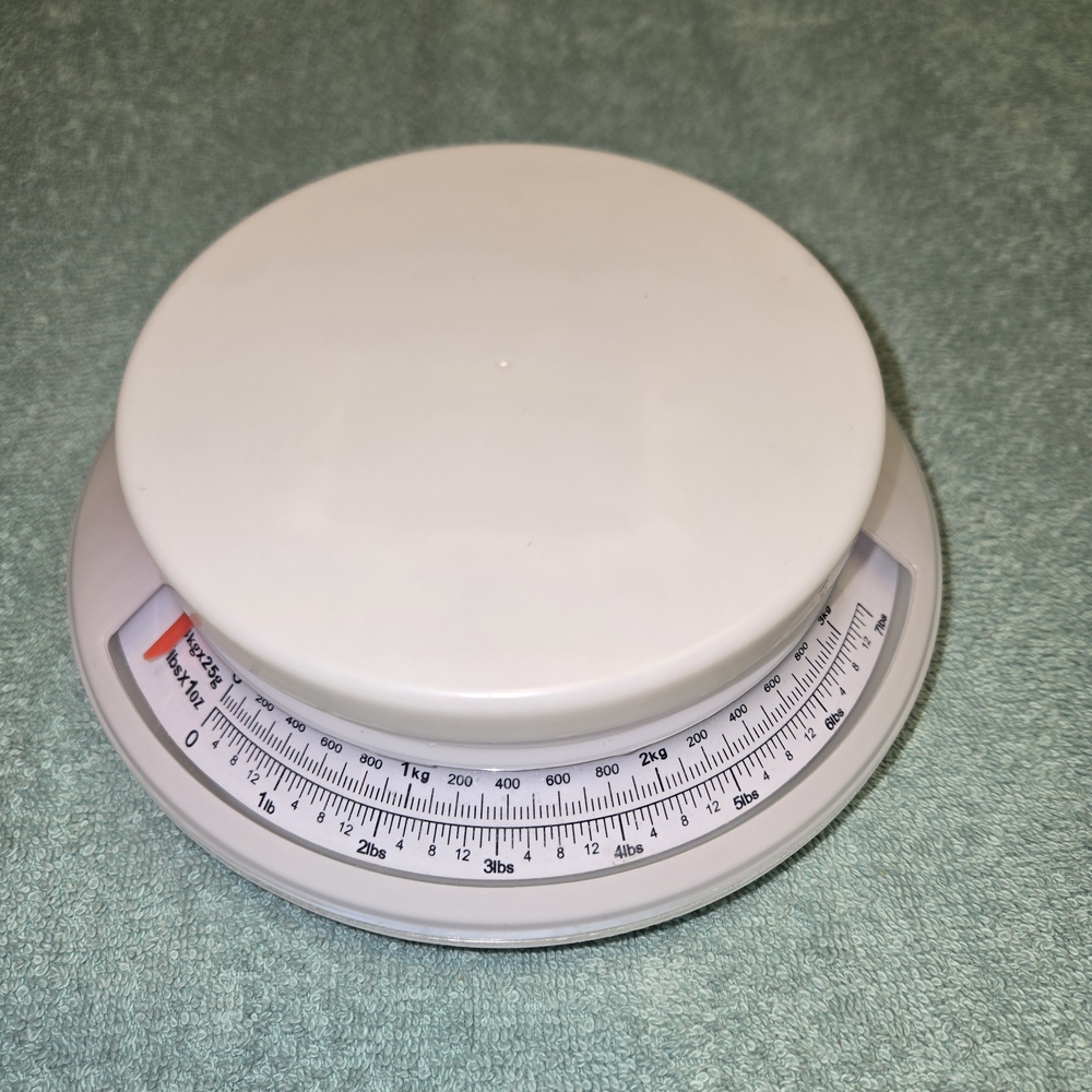 *HANDY* WHITE ROUND KITCHEN Food SCALE 7LB 1 OZ WORKS GREAT-CONVENIENT AND EASY